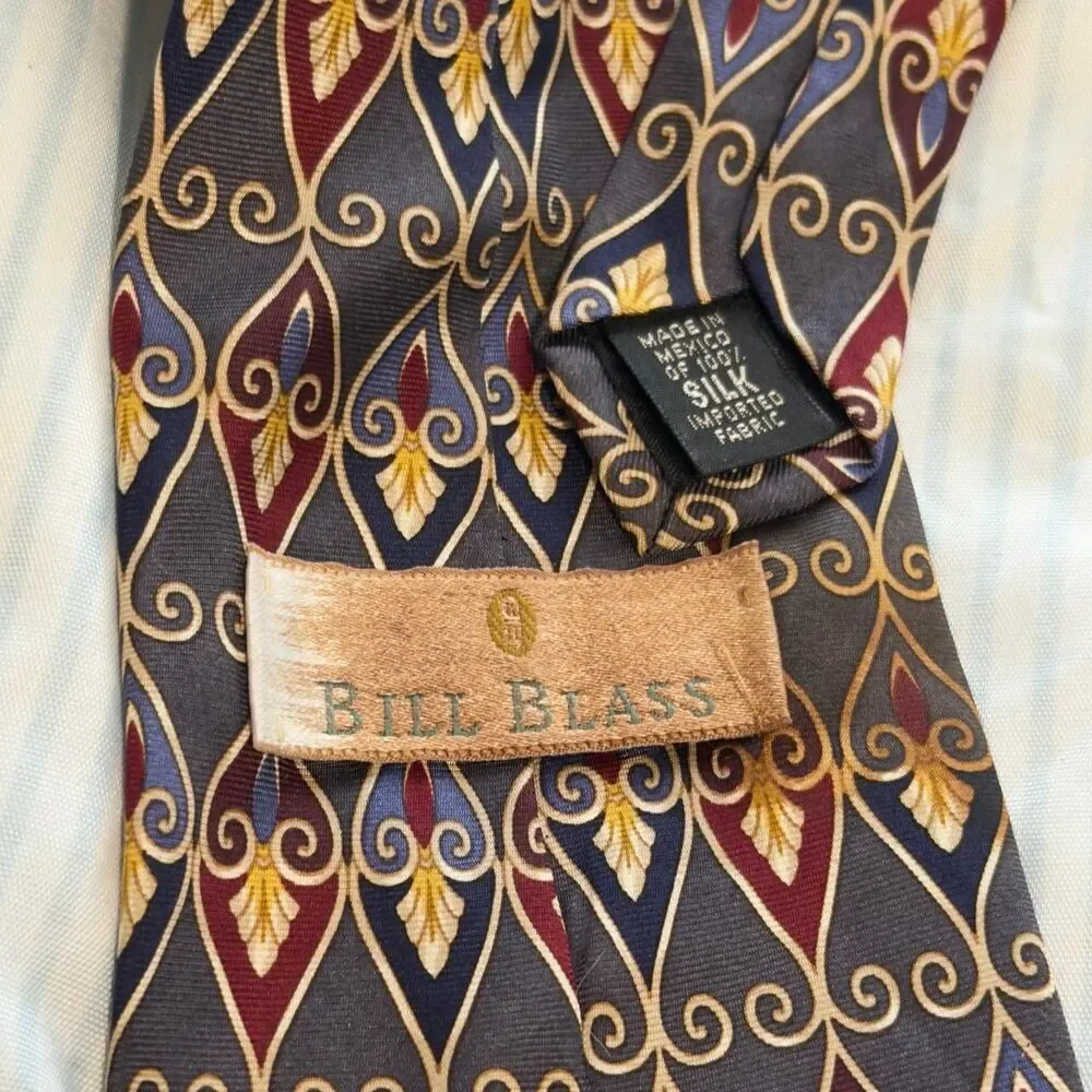 Bill Blass Men's 100% Silk Necktie with beautiful Pattern  #luxury #silktie